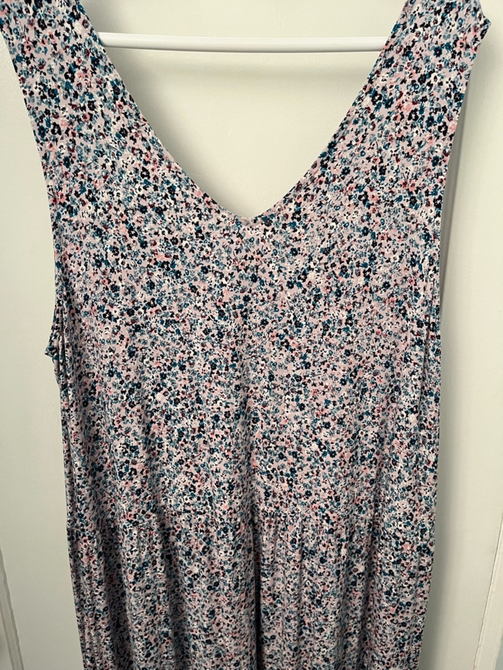 Penningtons Sleeveless V-Neck Floral Maxi Dress - Picture 4 of 5